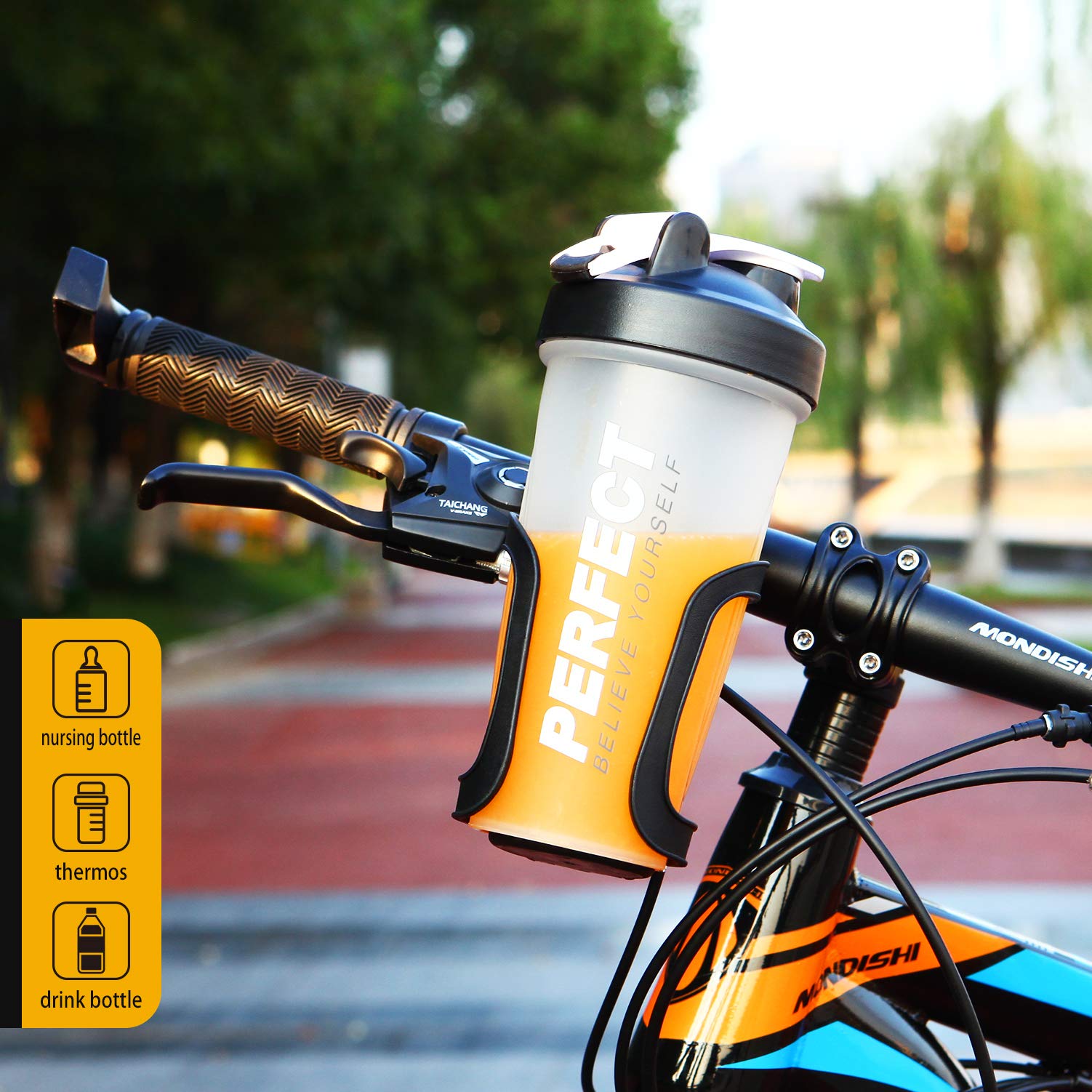 BundlePRO pack of 2 cup holders supports two drinks on family outings.