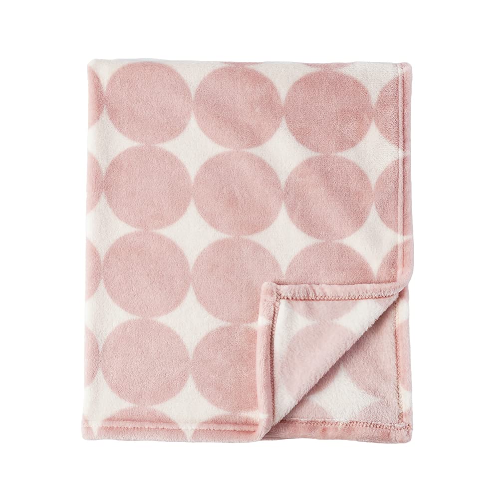Bunnikins & Clover baby blanket closeup stitches — durable seams and wrinkle resistance.