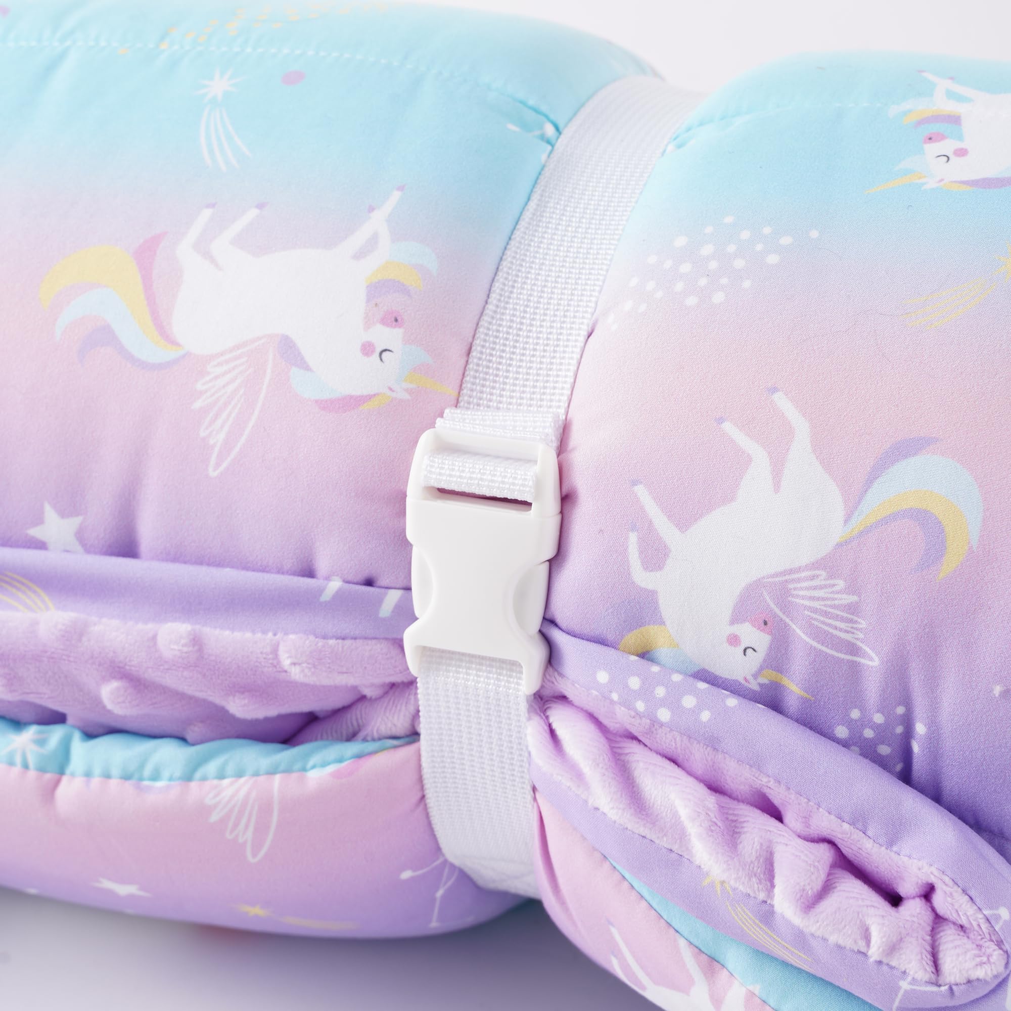 Top carry handle on Bunnikins & Clover nap mat for transport