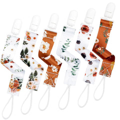 BUNNYBEE neutral pacifier clip set designs keeps pacifiers handy on the go.
