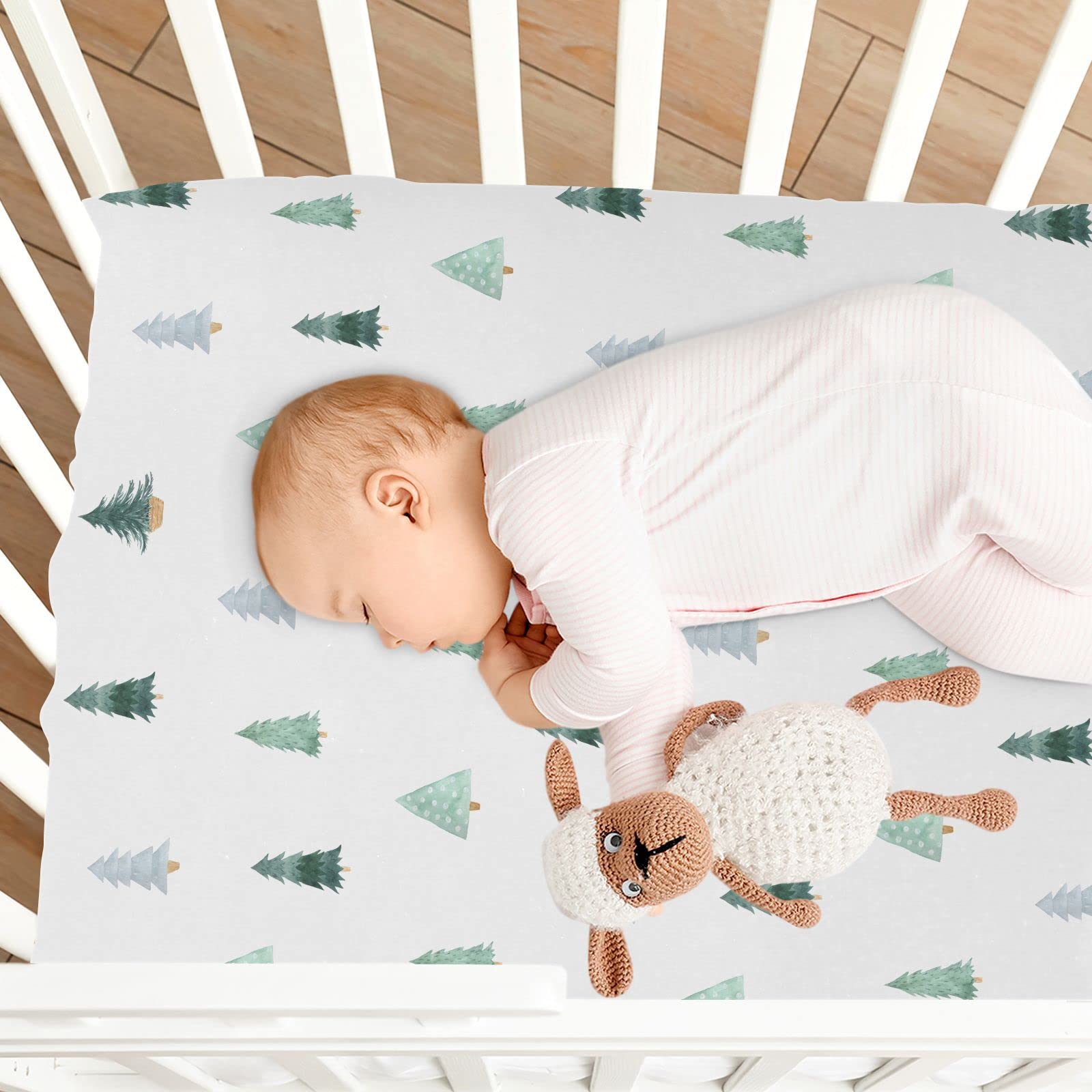 Burbuja Christmas Tree crib sheet easy-care lifestyle with quick cold-water wash