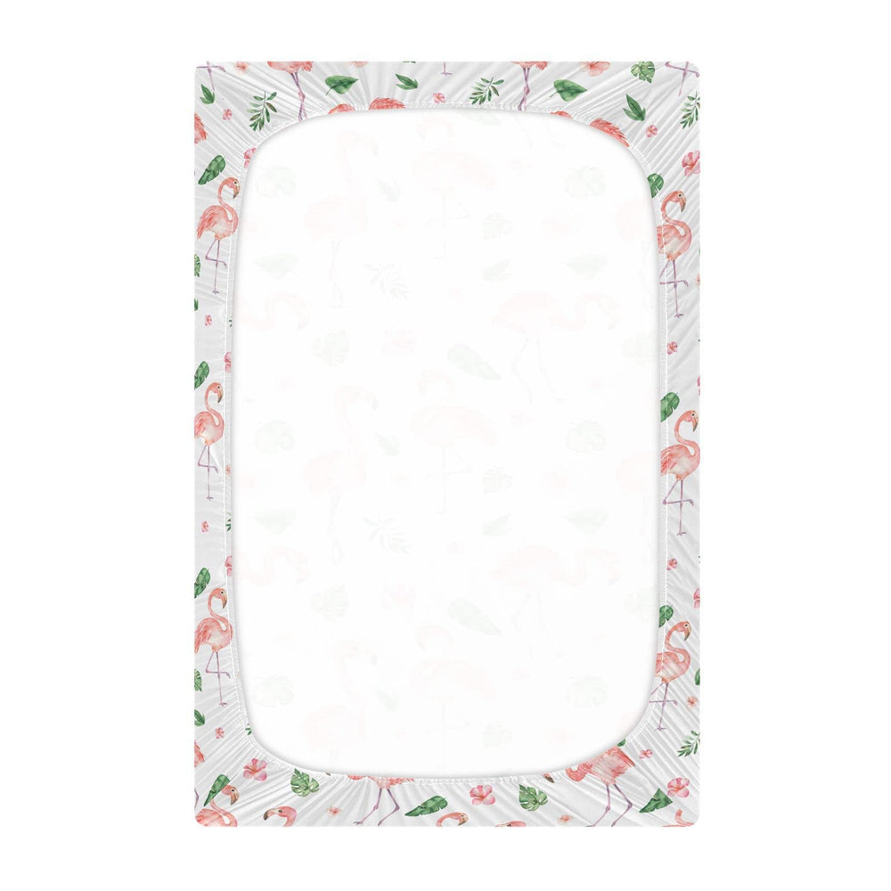 Burbuja Flamingos crib sheet with a snug elastic fit keeps the sheet flat during sleep.