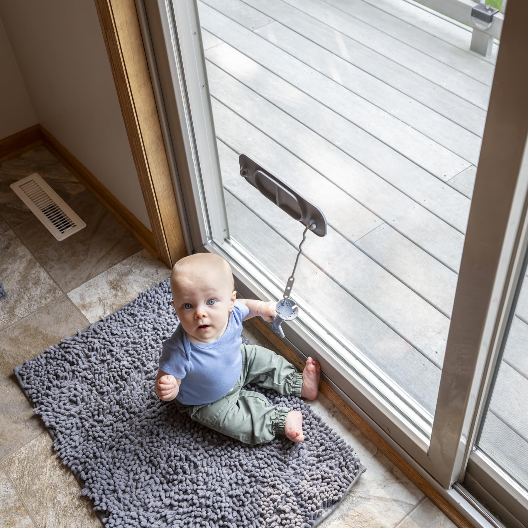 Busy Baby Silicone Mini Mat supports mealtime and baby-led weaning on the go