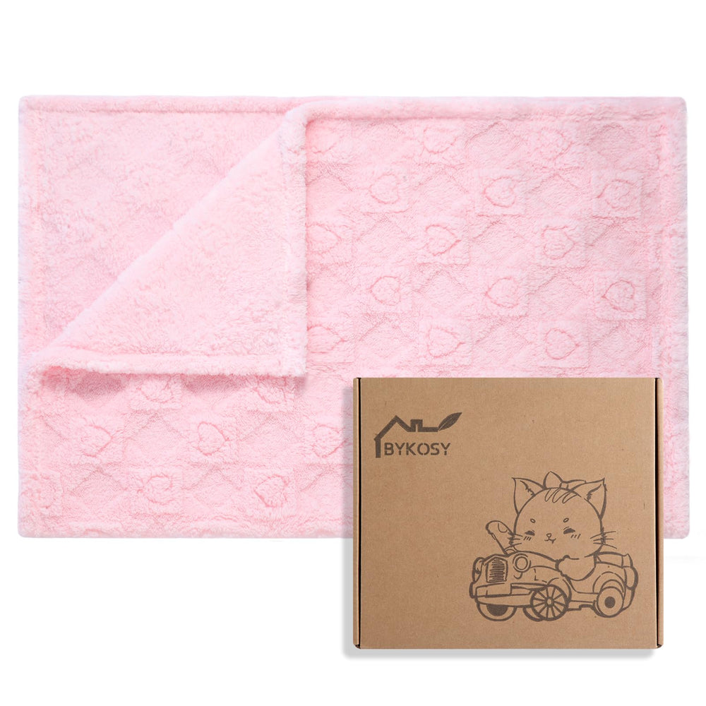 BYKOSY ultra-soft fleece blanket with heart-checkered pattern provides gentle warmth for newborns.
