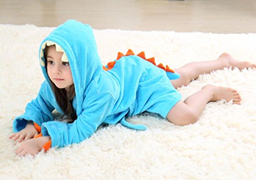 C-YOUNG toddler cotton robe offers soft texture for gentle drying.