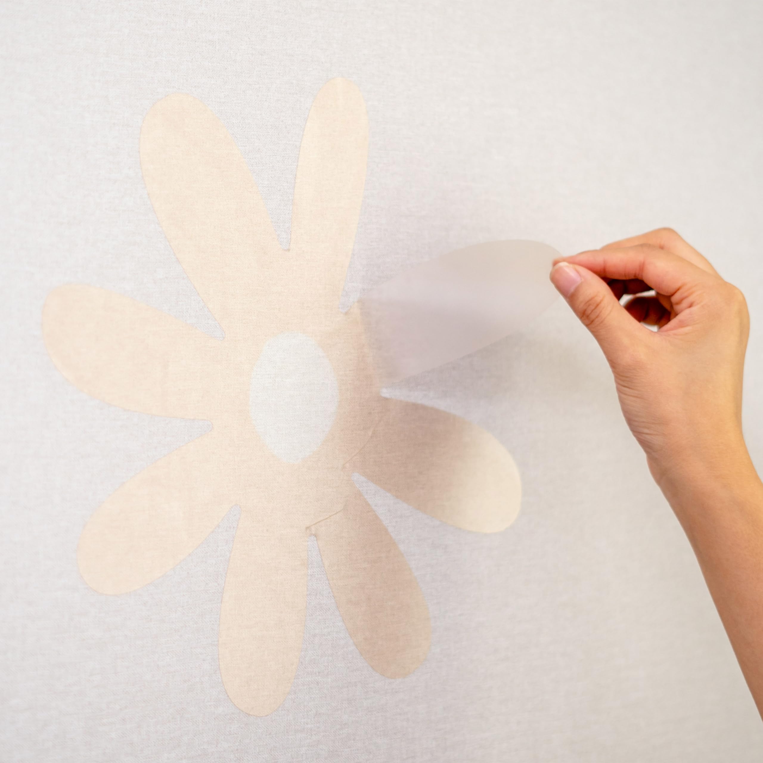 CANTLY Daisy Decal easy adhesive sticks cleanly with no residue.