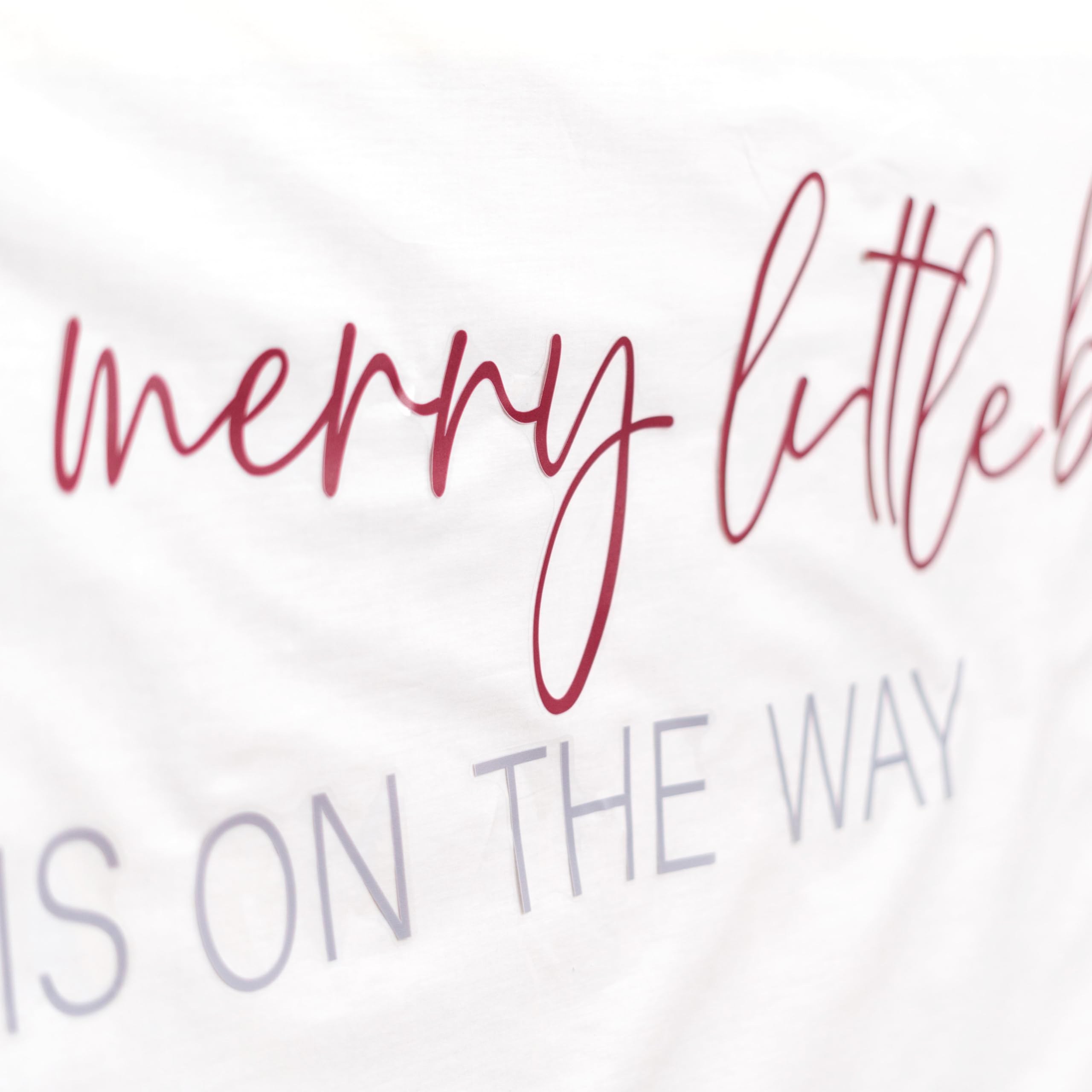 Capiont A Merry Little Baby On The Way decal scale details show adjustable sizing for perfect wall fit.