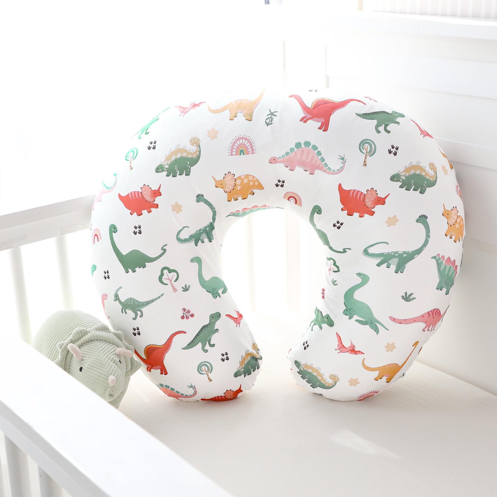 CARUILI nursing pillow cover easy-care-demo showcasing everyday use