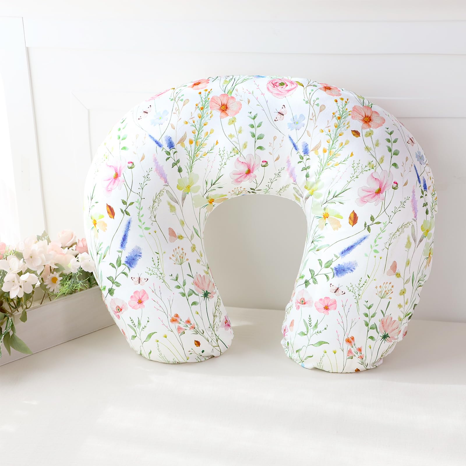 CARUILI nursing pillow cover in use creates a tidy, stylish feeding space