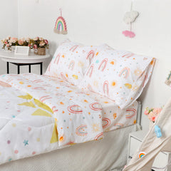 CARUILI twin toddler set includes fitted and flat sheets for complete bed styling.