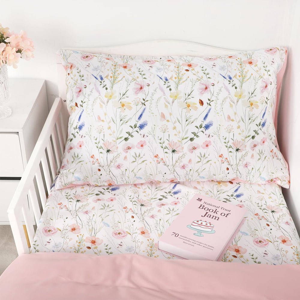 CARUILI flat sheet with bright pattern for breathable, easy-to-change bedtime setup.