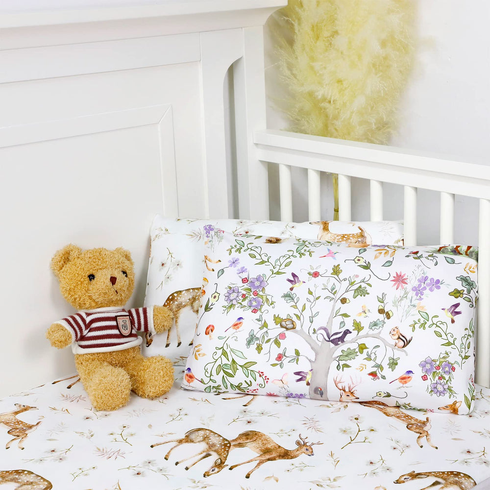 CARUILI close-up shows gentle weave and soft touch for bedtime comfort