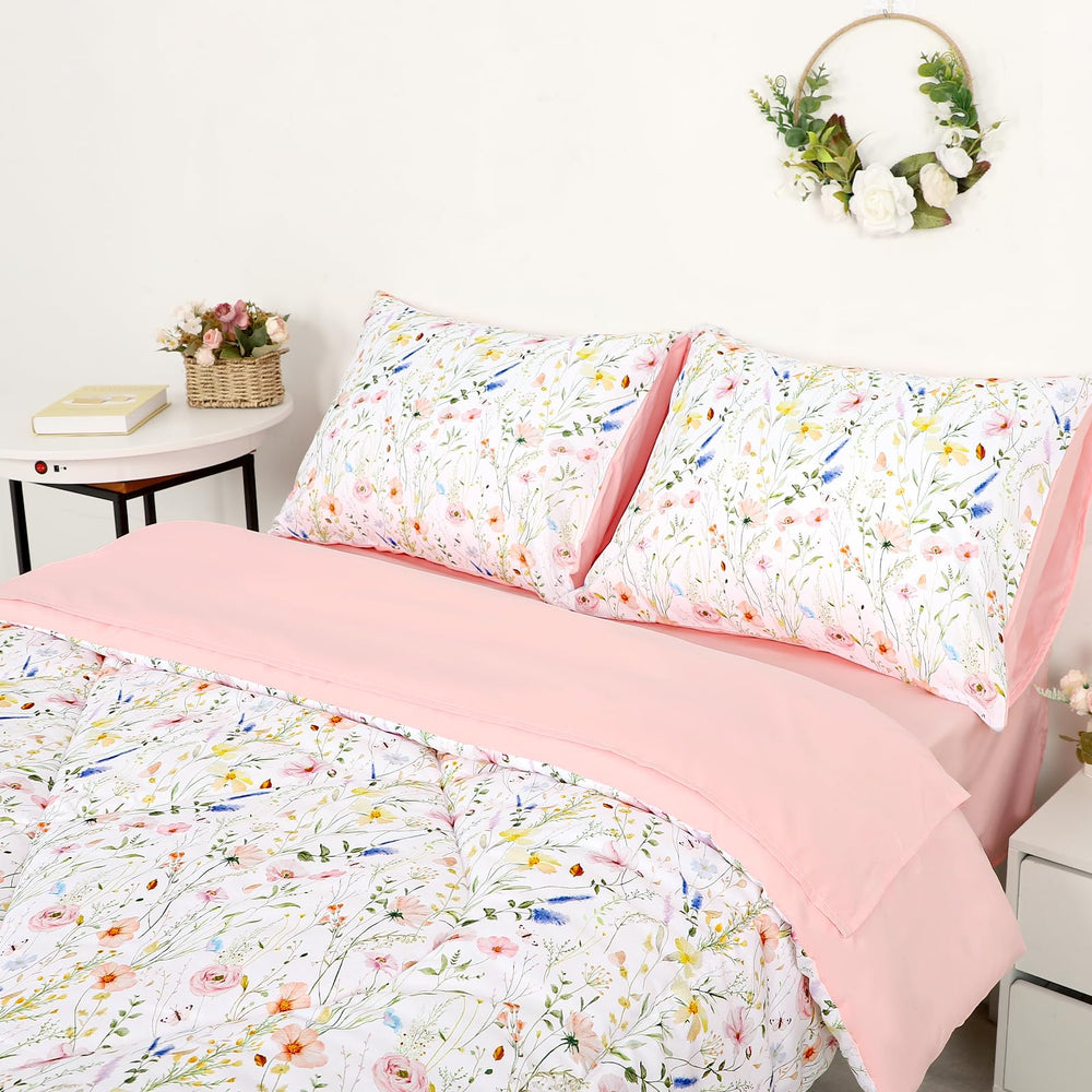 CARUILI gift-ready bedding set image suggests ideal toddler gift