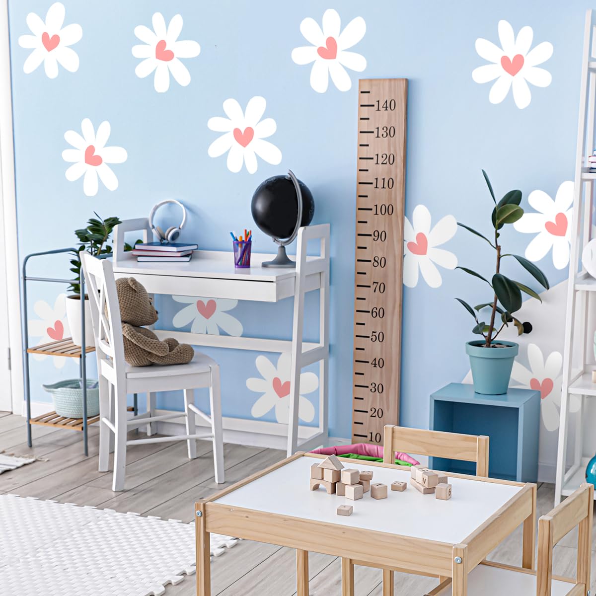 CasaPopz Daisy Wall Stickers repositionable to test layouts without damage.