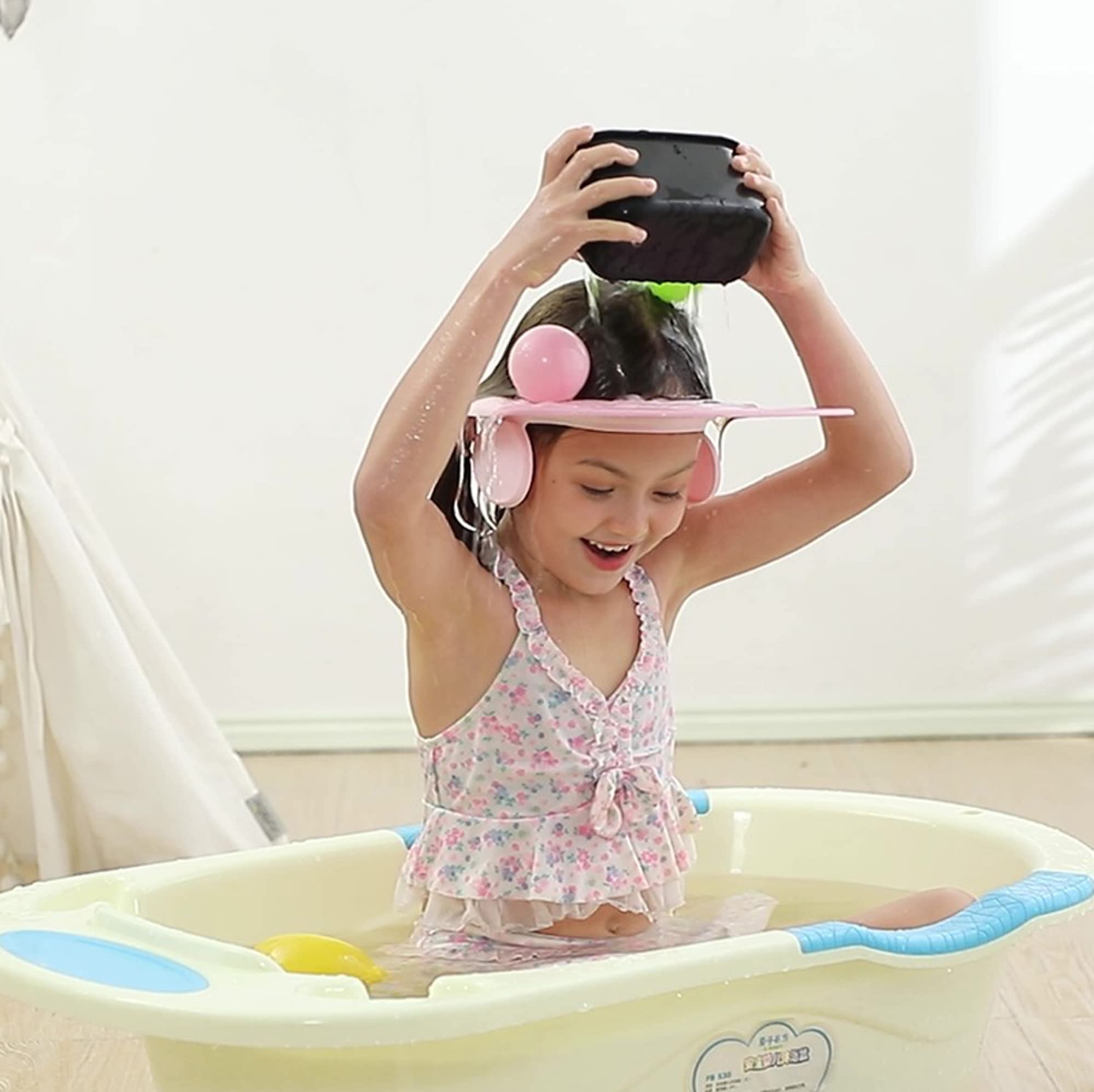 CCYMLOA shower cap visor adjustable strap keeps it secure during shampooing
