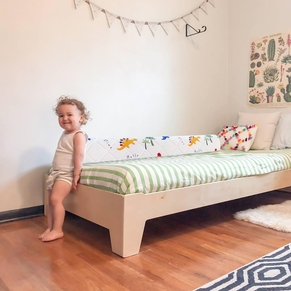 Ceekliybear bed setup illustrates a toddler-safe sleep boundary on a larger bed.
