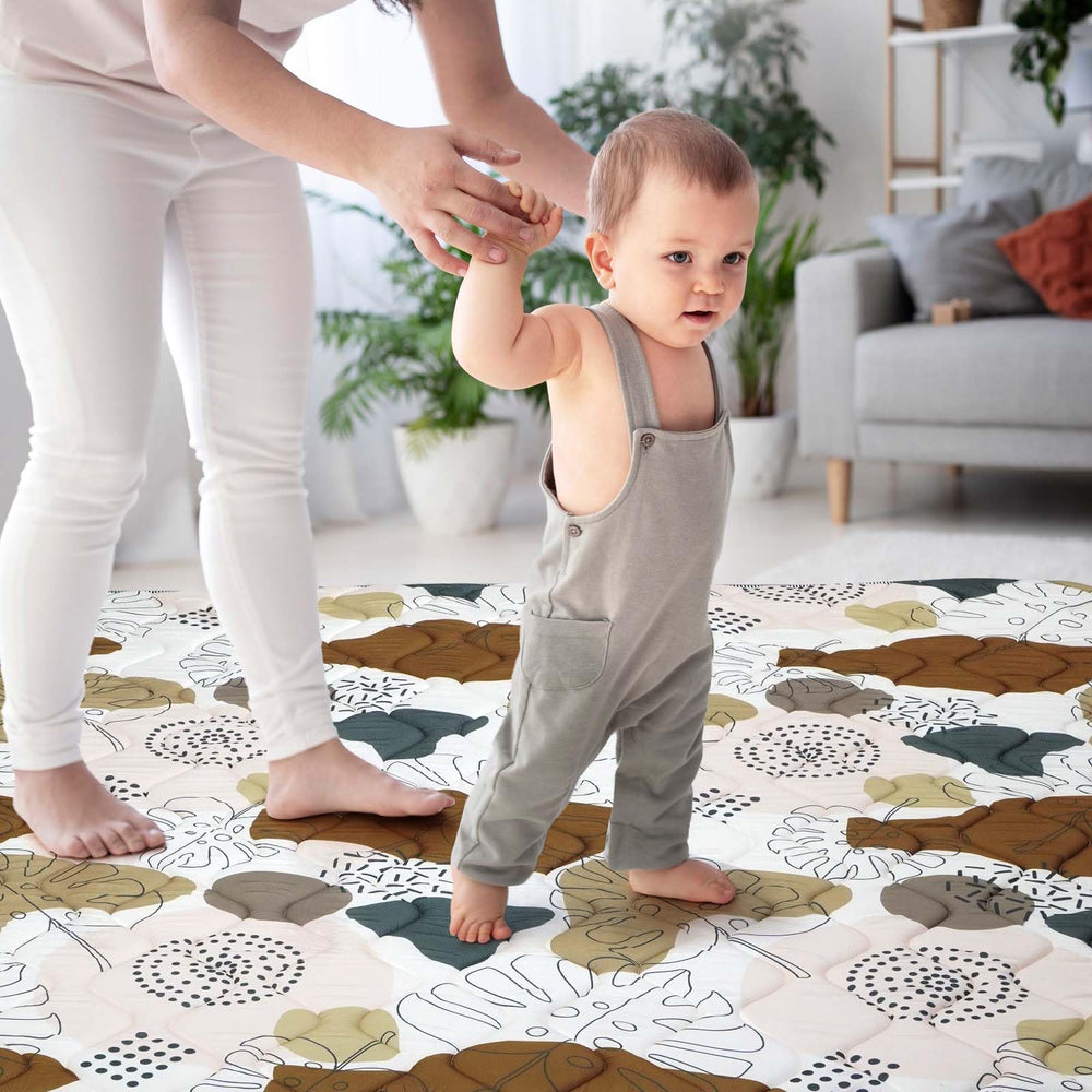 Ceinioc playroom setup featuring versatile mat in a kid-friendly space