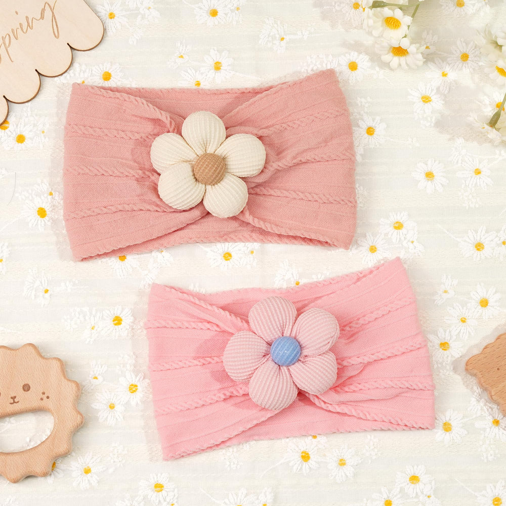 CÉLLOT gift-ready packaging image suggests a thoughtful baby shower present.