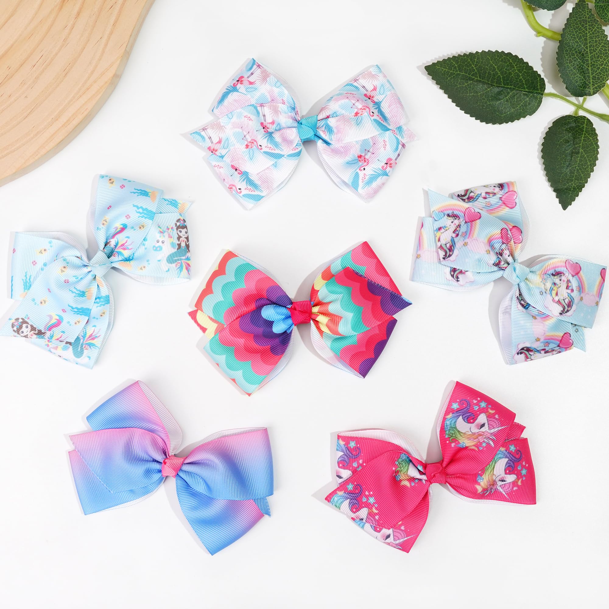 CellElection baby girls bows on clips stay put during playtime and photos