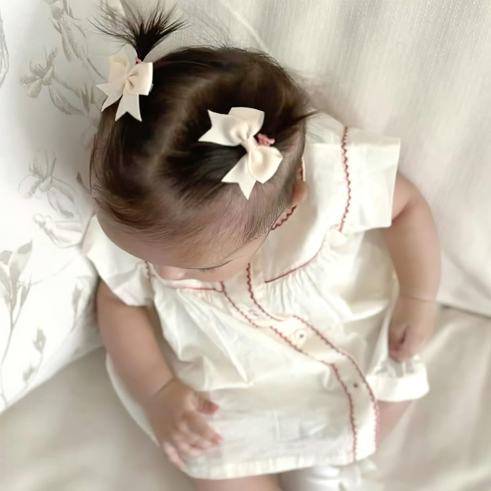 CellElection gift-pack bow clips presents a ready-to-ship gift.