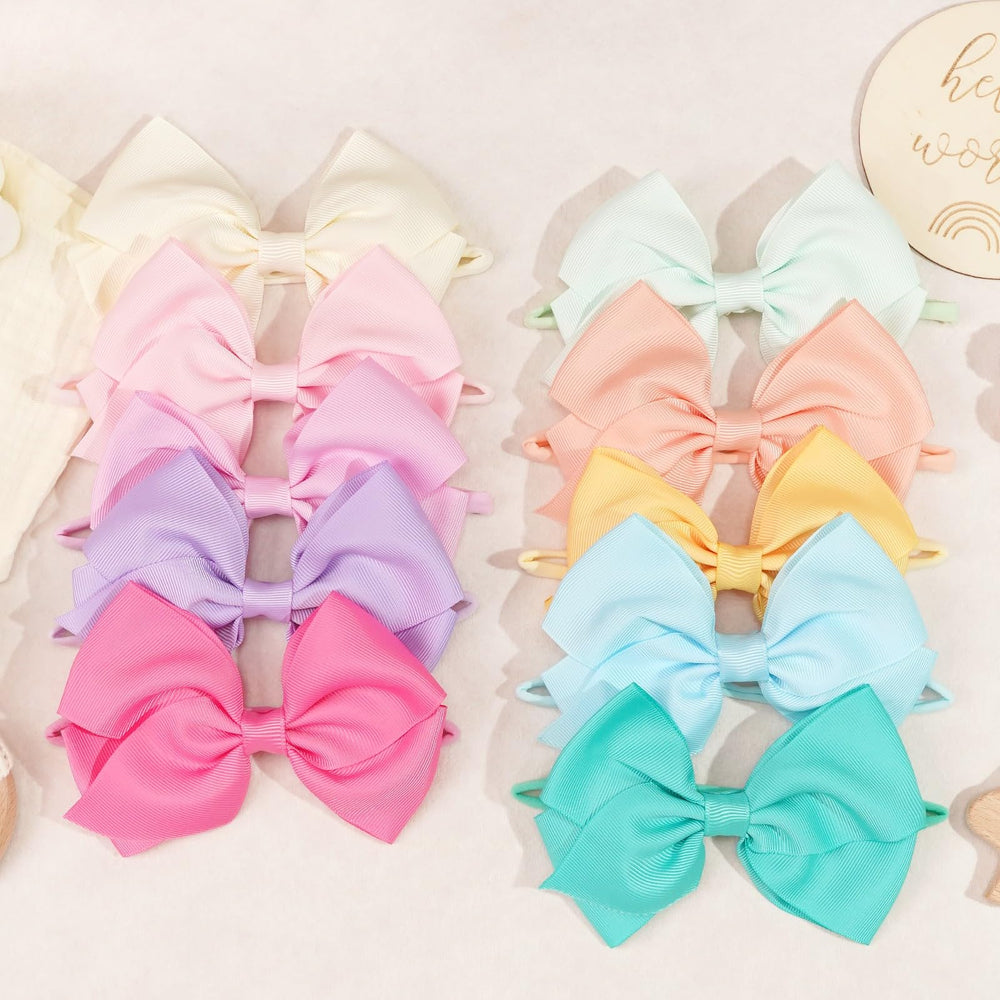 CÉLLOT bows pair with many outfits across colors for versatile styling.