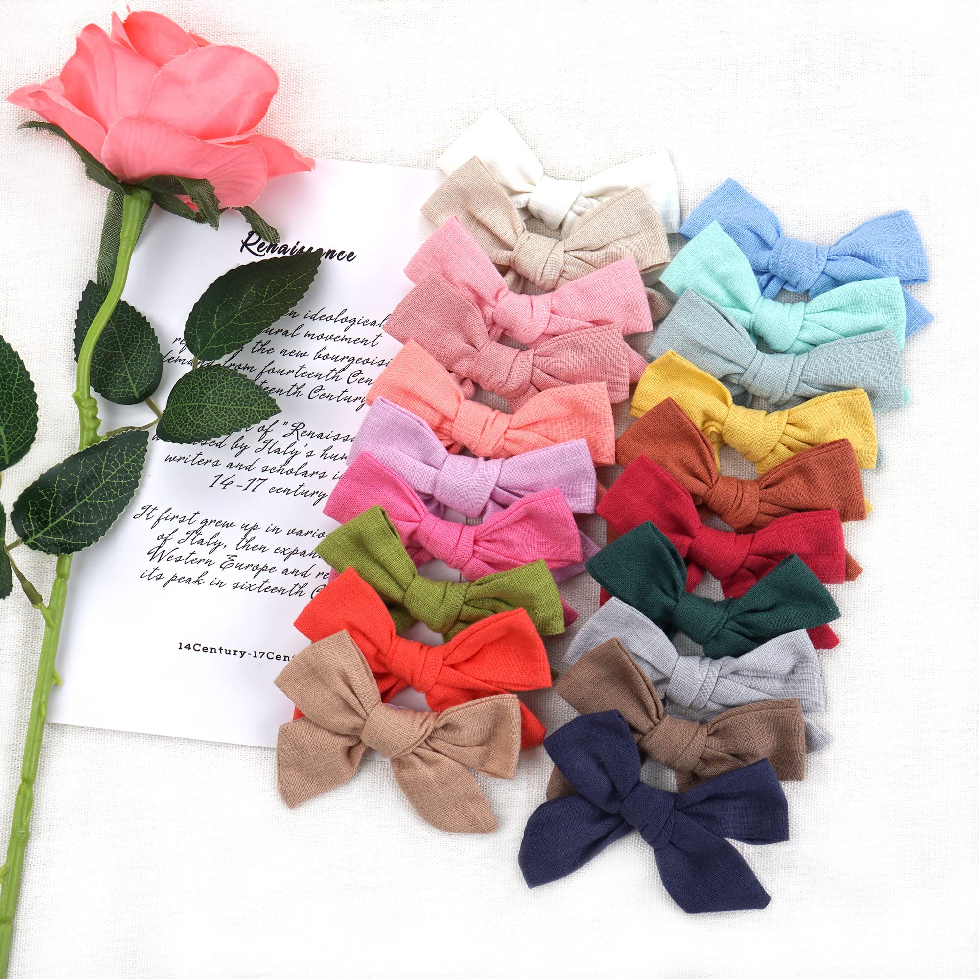 CÉLLOT color mix and pairs illustrate versatile styling and backups.