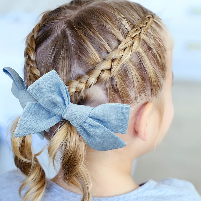 CÉLLOT bows designed for versatile daily wear that coordinates with dresses.