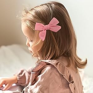 CÉLLOT bows ready for daily wear, photos, and celebrations.