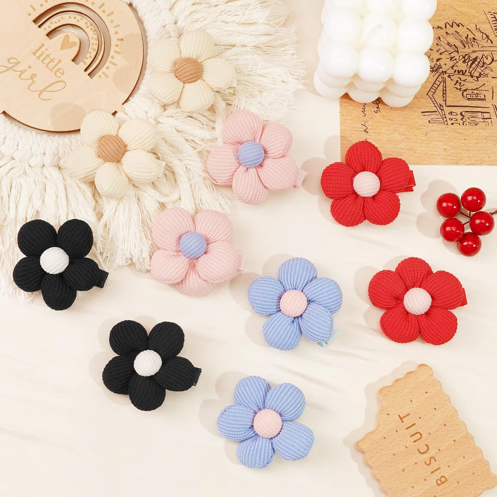 CÉLLOT flower clip detail highlights handmade craftsmanship and durable clips.