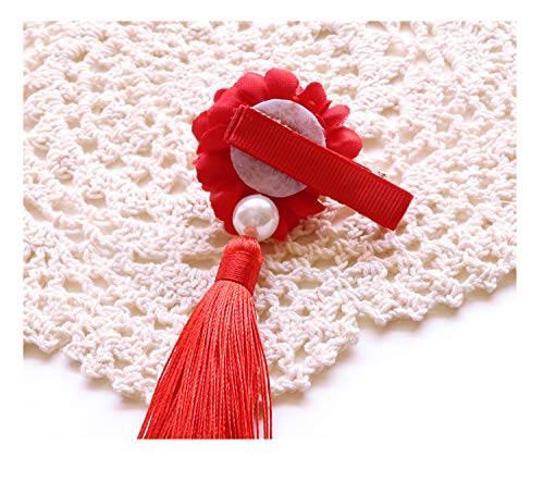 CÉLLOT grosgrain ribbon-lined clip stays secure without snagging hair