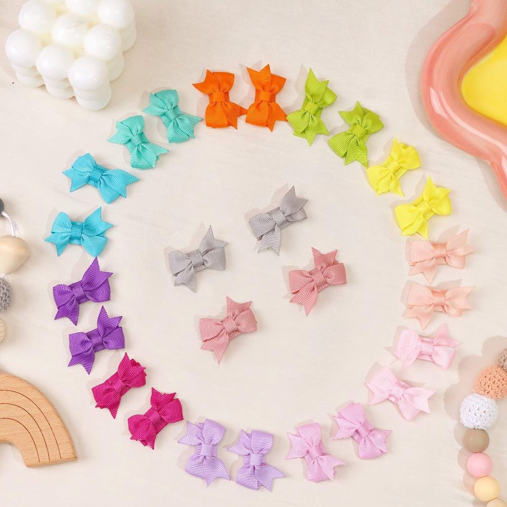 CÉLLOT lightweight 1.5-inch bows add subtle charm without heavy feel.