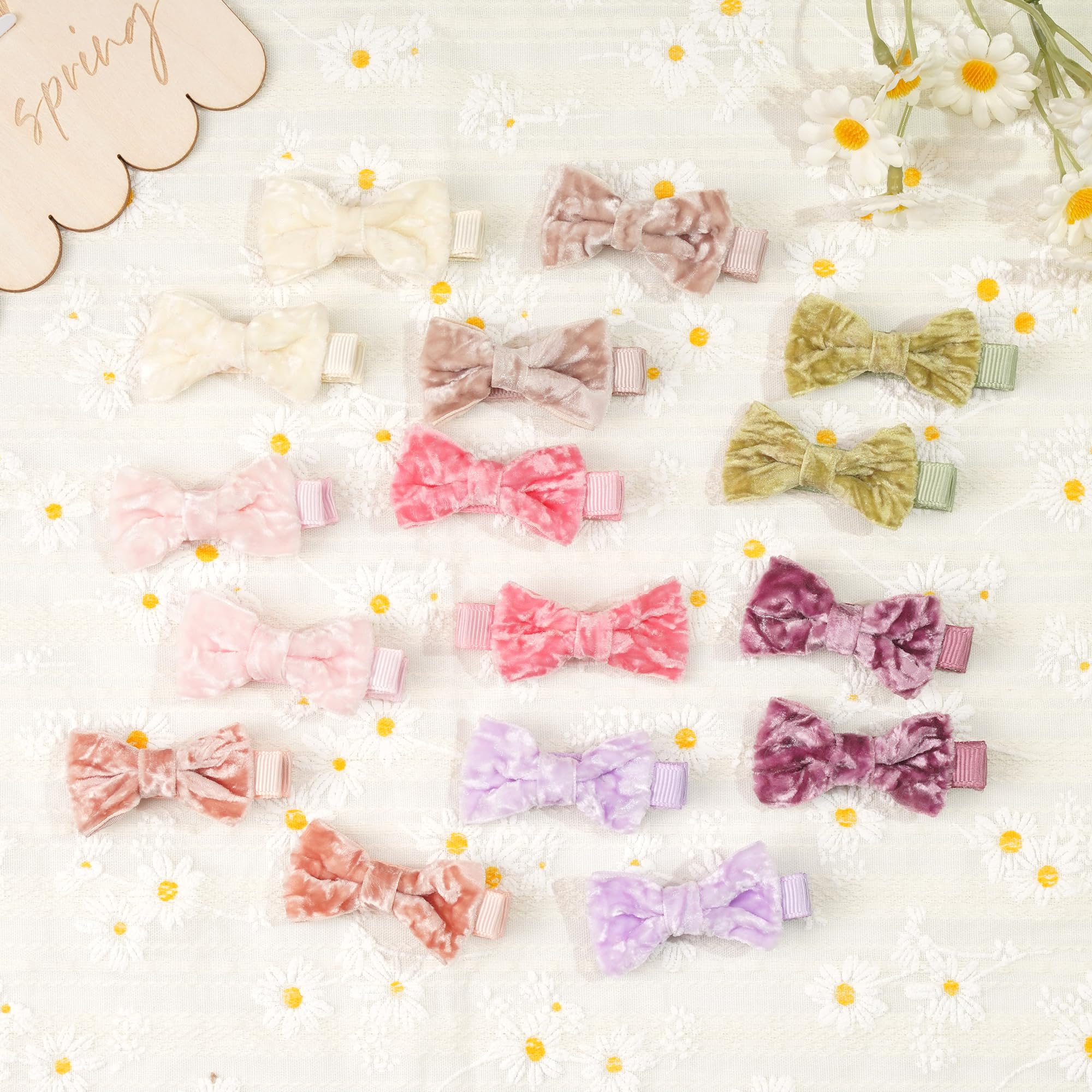 CÉLLOT bows pair with outfits from casual to dressy.