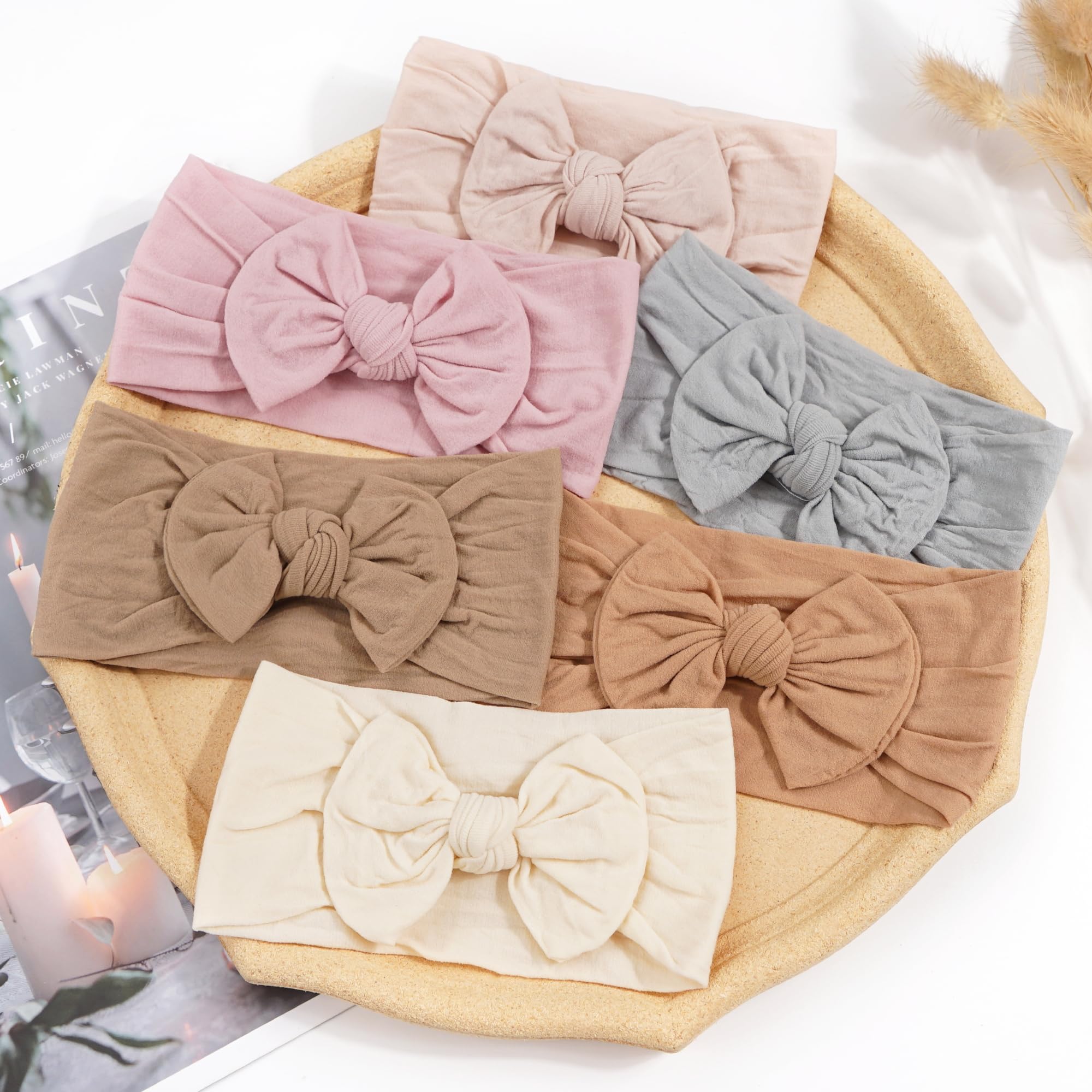 CÉLLOT gift-ready headbands make a thoughtful baby gift.