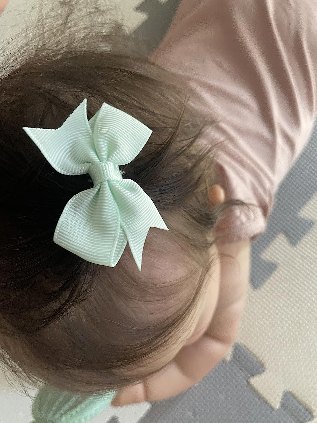 Celllot gift-box packaging for baby bows perfect for gifting.