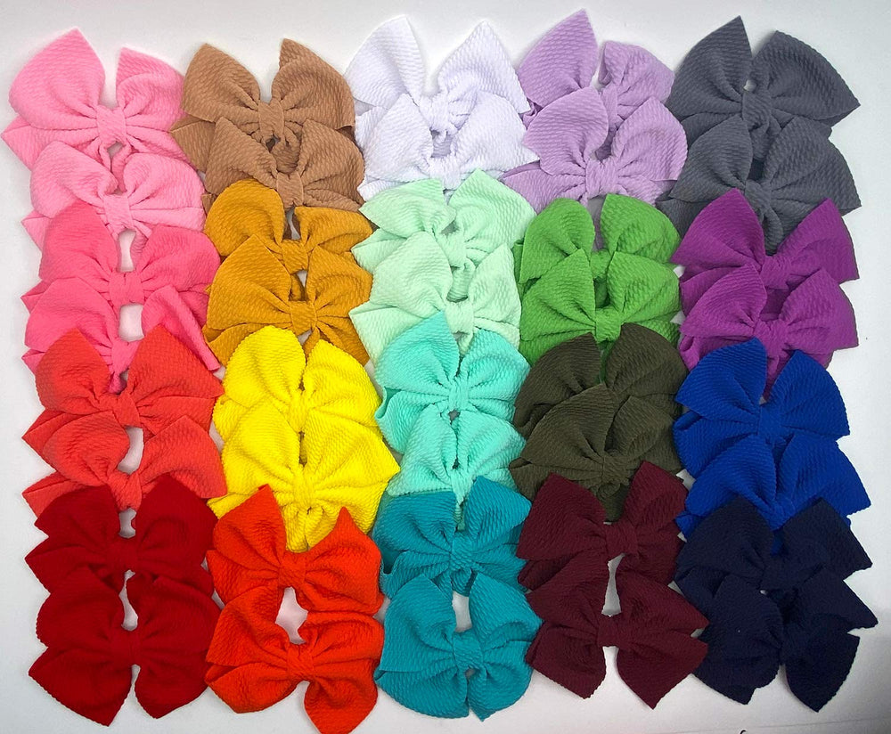 CÉLLOT bows are easy to clip and reuse across outfits