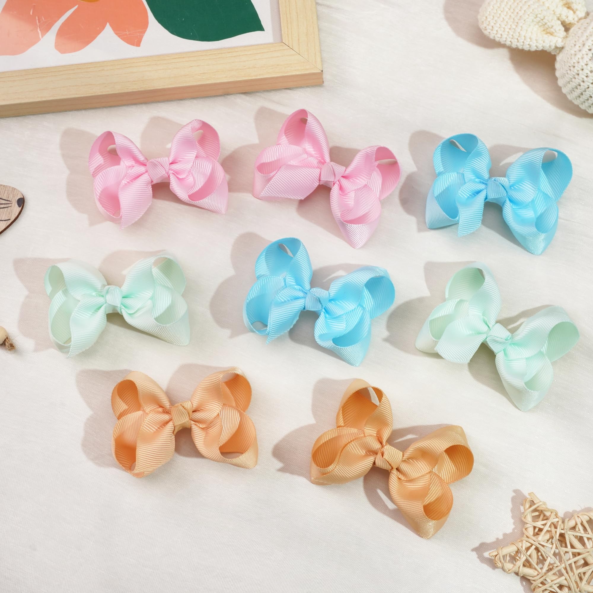 Cellott clip-on bows shown ready for quick styling.