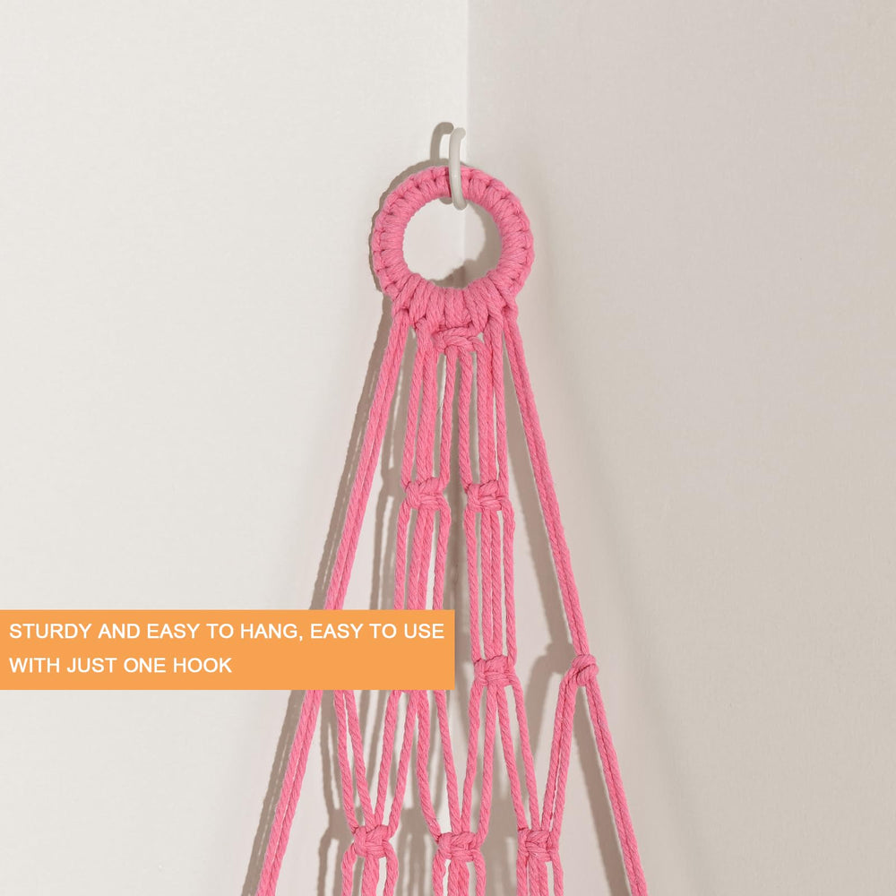 CERETIA one-hook installation enables quick, secure setup.