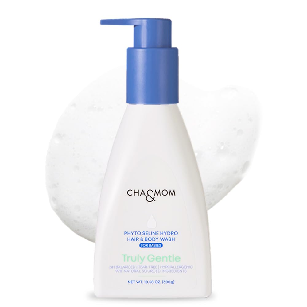 Cha&Mom Head-to-Toe Baby Wash bottle front for convenient 2-in-1 cleansing during bath time