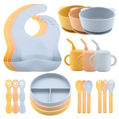 CHCC silicone baby feeding set bowls ready for mealtime, easy-to-clean and durable.