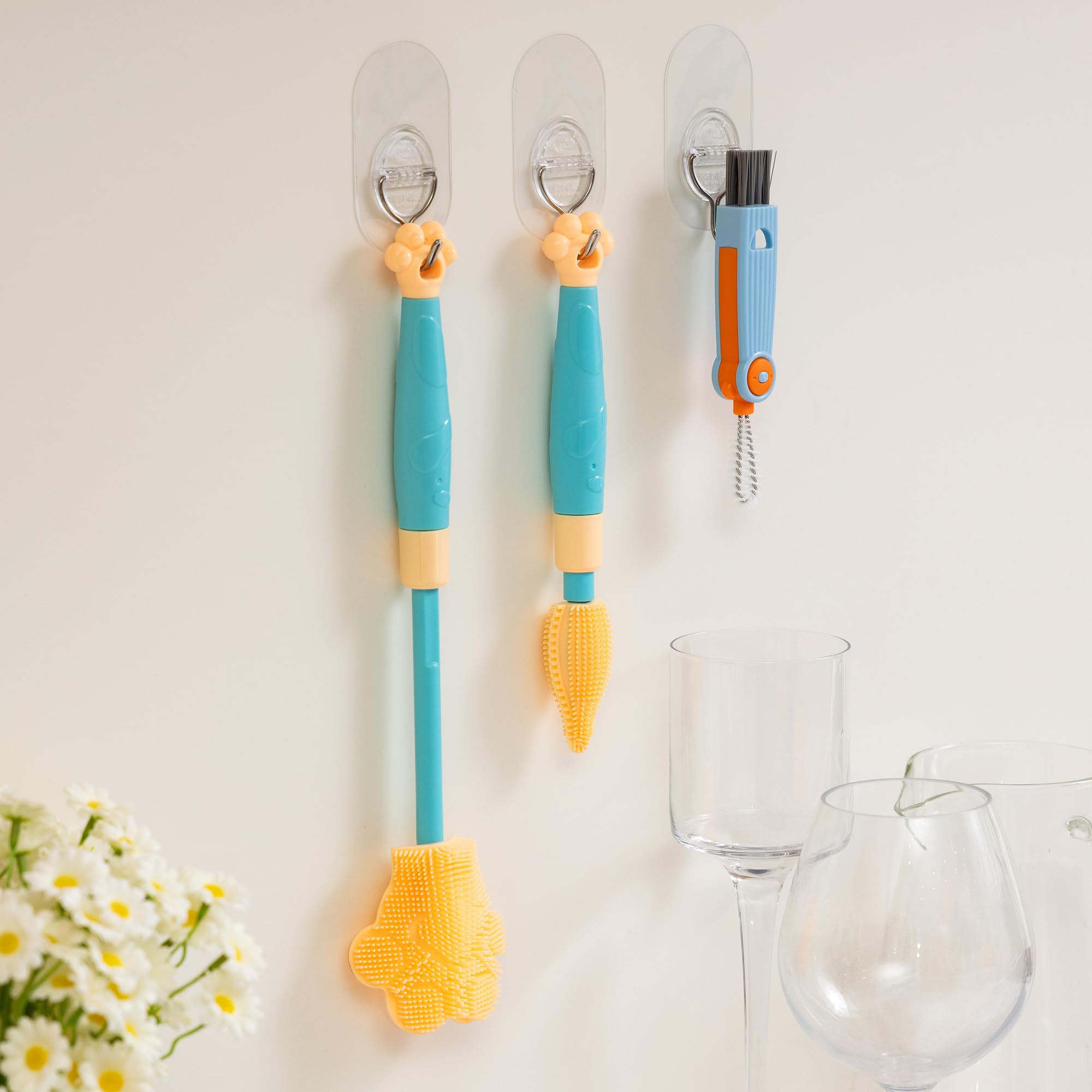 Chemimoso Pawprint silicone bottle brush bottom-cleaning design