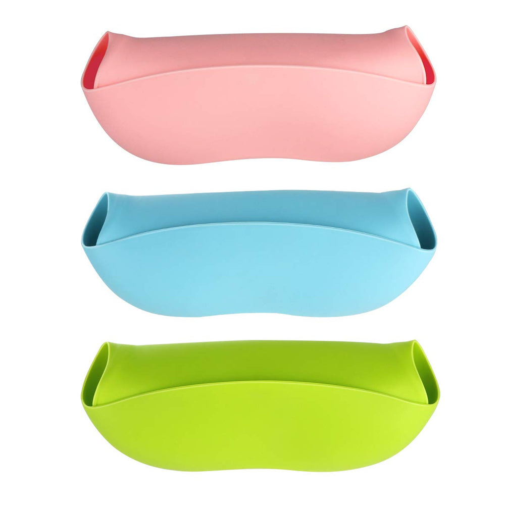 ChenYuTe bib shows adjustable snaps for a comfortable neck fit during meals