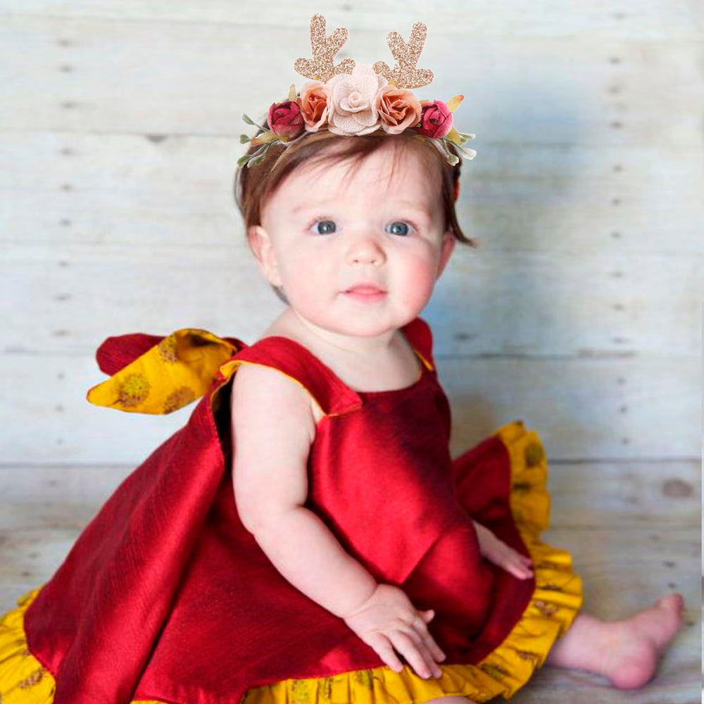Cherrboll headbands flowers stretchy nylon grow-with-baby design helps prevent slips.