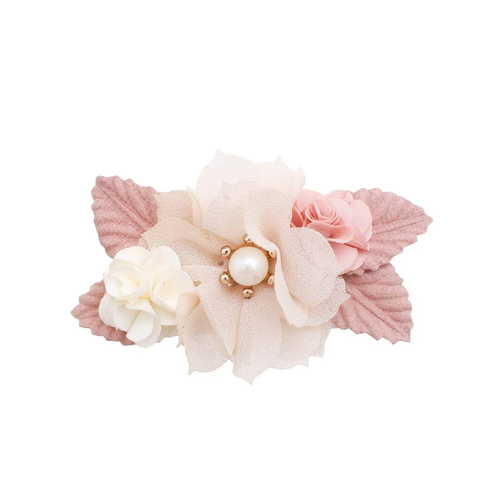Cherrboll non-slip-alligator-clip-closeup: secure grip for active little ones.