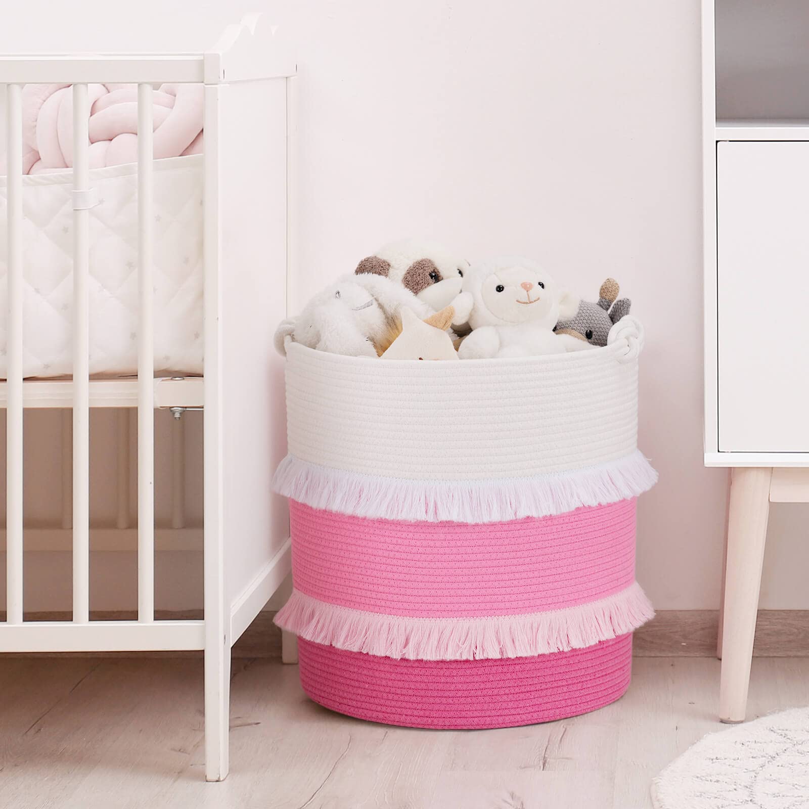 CherryNow foldable basket demonstrates easy storage when not in use.
