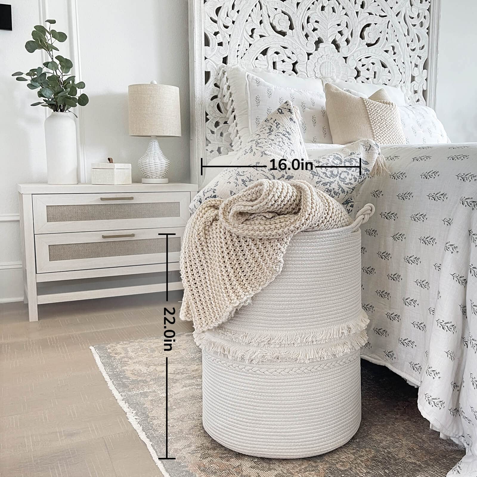 CherryNow large-capacity storage-basket holds clothes and toys neatly.