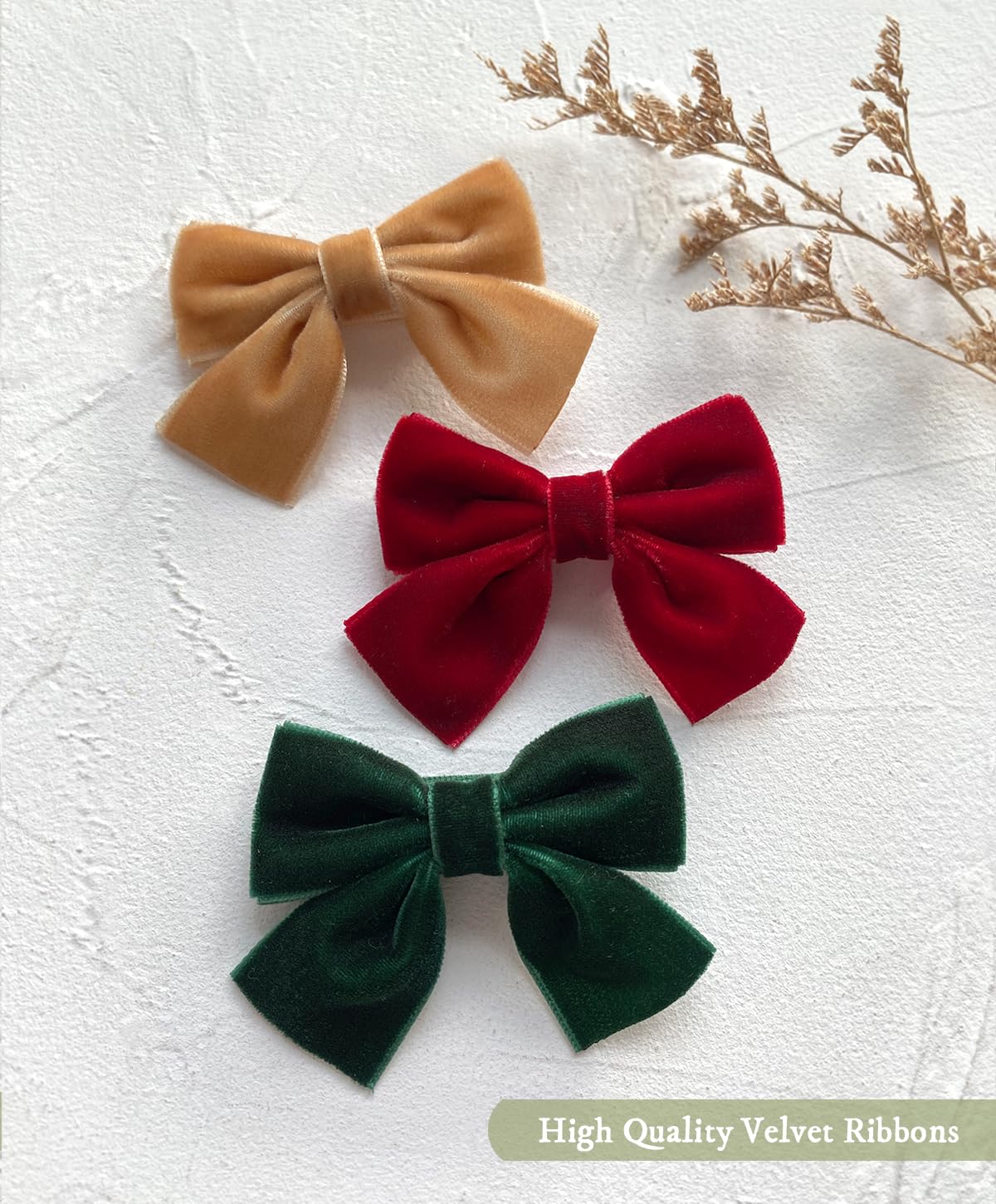 Cherssy velvet bow features 2.5-inch bow and 1.6-inch clip detail.