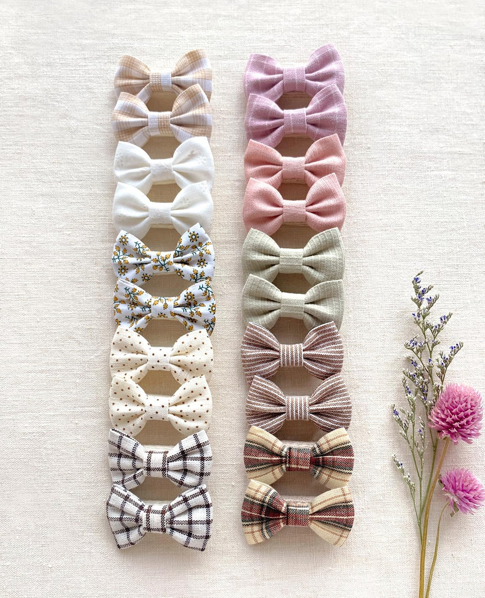 Cherssy non-slip alligator clip keeps fine hair in place during play.