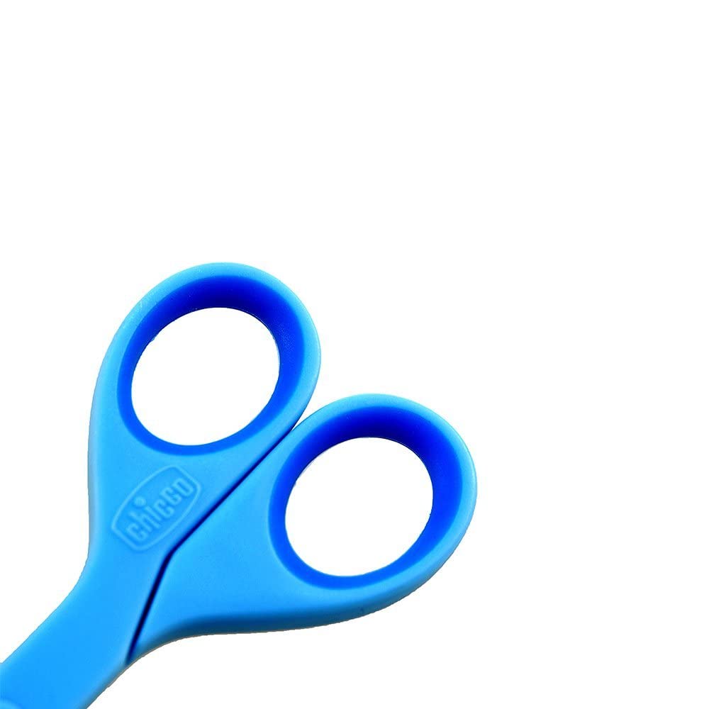 Chicco Nail Scissors gift idea for new parents and caregivers