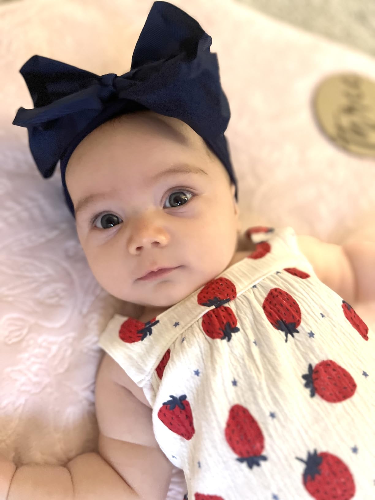 chiduerm baby-girls-wearability demonstrates easy-to-wear headbands that stay in place