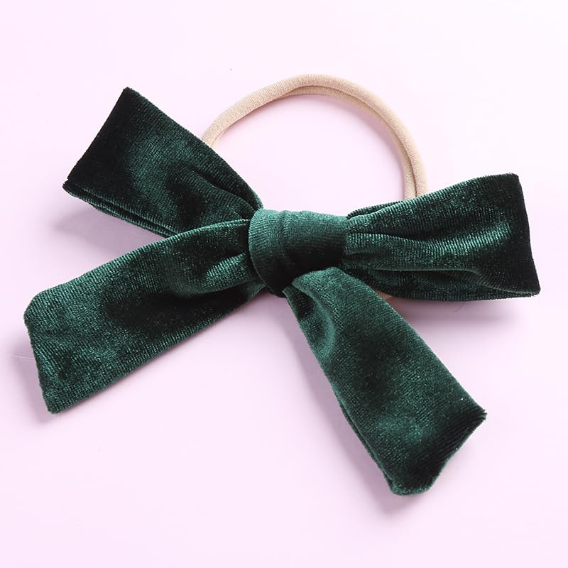 Chiduerm velvet bow detail highlighting safe, cushioned touch on baby's head